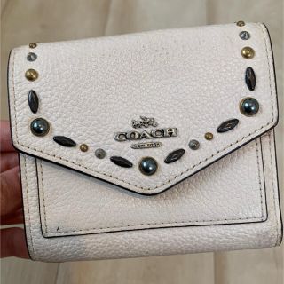 コーチ(COACH)のcoach スモールウォレット　白　折財布(財布)