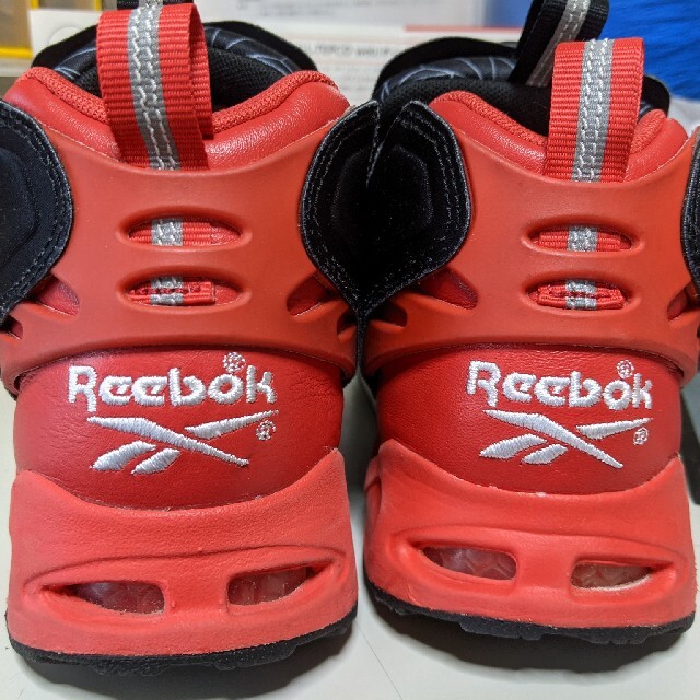 Reebok(リーボック)のReebok INSTAPUMP FURY ROAD CNY  24.5cm メンズの靴/シューズ(スニーカー)の商品写真