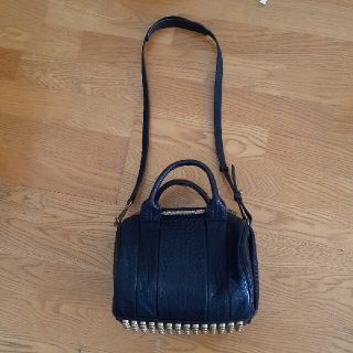 アレキサンダーワン(Alexander Wang)のアレキサンダー　ワン　ショルダーバッグ(ショルダーバッグ)