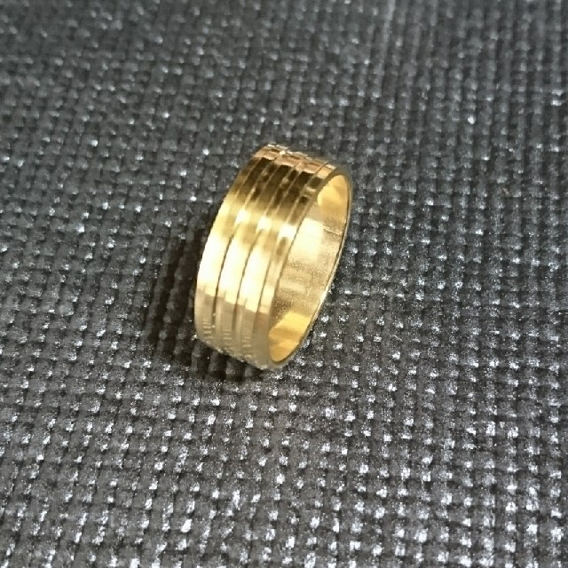 316l サージカルステンレス リング 指輪 ゴールドカラー 25号 メンズのアクセサリー(リング(指輪))の商品写真