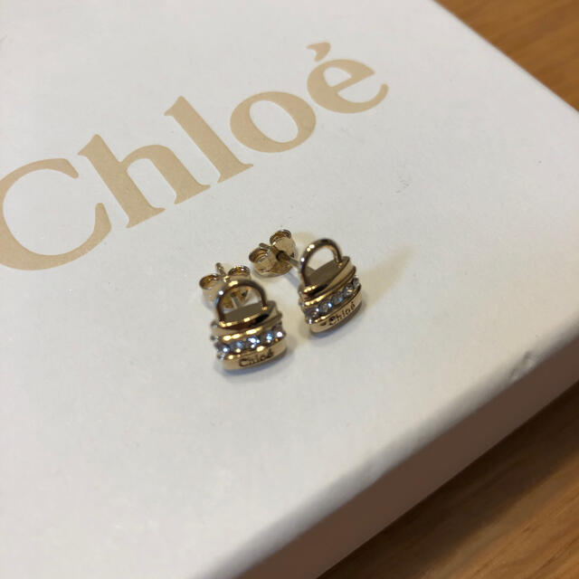 Chloe(クロエ)のクロエ　ピアス　バッグ型 レディースのアクセサリー(ピアス)の商品写真