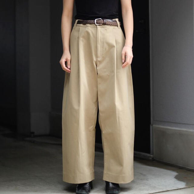 《STUDIO NICHOLSON》VOLUME PLEAT PANTS