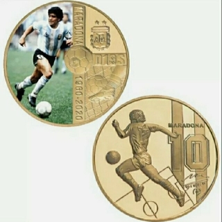 【 マラドーナ 】 記念コイン メダル ゴールド 1960 - 2020 ①(記念品/関連グッズ)
