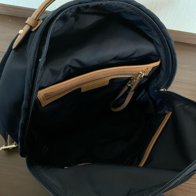 Michael Kors(マイケルコース)の購入者様確定済【難あり】（マイケルコース）★リュック★ネイビー レディースのバッグ(リュック/バックパック)の商品写真