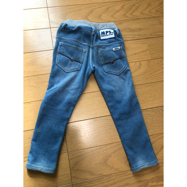 MPS(エムピーエス)のジーンズ　100 キッズ/ベビー/マタニティのキッズ服男の子用(90cm~)(パンツ/スパッツ)の商品写真