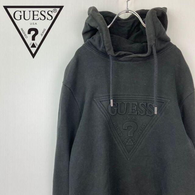 GUESS(ゲス)のGUESSゲス　型押しビッグロゴプリントスウェットパーカー古着男子古着女子M メンズのトップス(パーカー)の商品写真