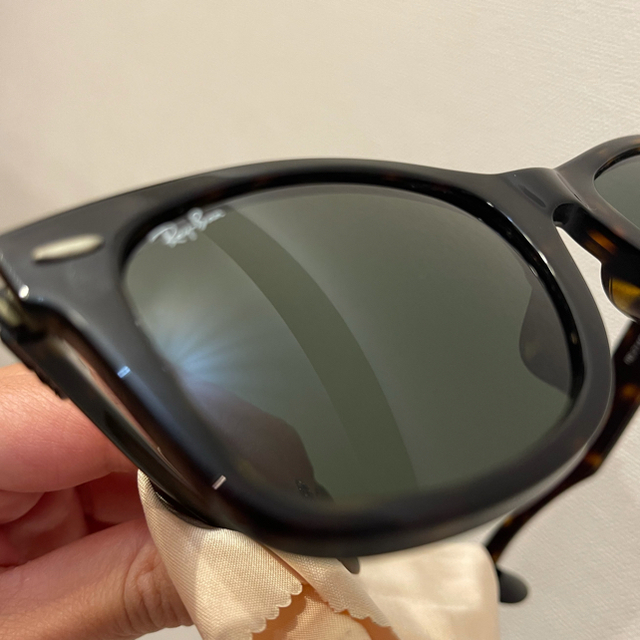 Ray-Ban サングラス　RB2140F 902 52-22