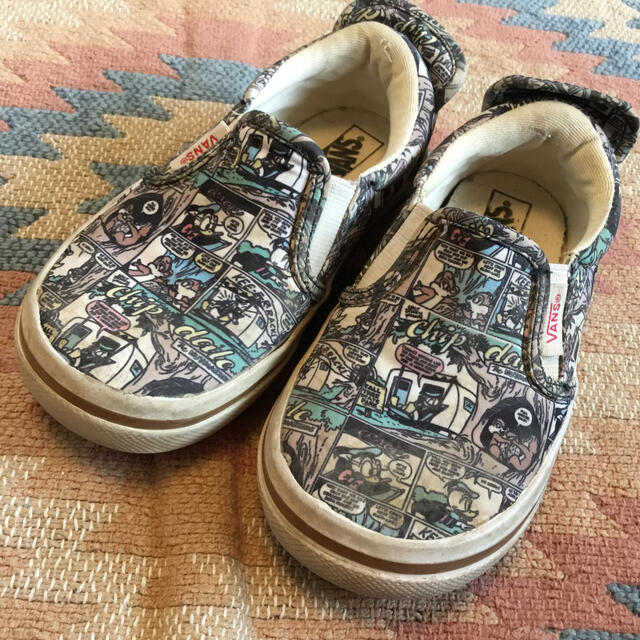 Vans バンズ ディズニー チップ デール スニーカー スリッポンの通販 By りりりりり S Shop ヴァンズならラクマ