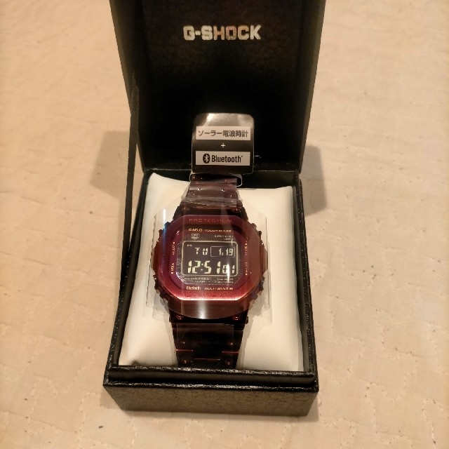 G-SHOCK(ジーショック)の【新品未使用】CASIO G-SHOCK GMW-B5000RD-4JF メンズの時計(腕時計(デジタル))の商品写真