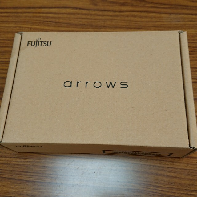 arrows(アローズ)の【中古】arrows M03 SIMフリースマホ ブラック スマホ/家電/カメラのスマートフォン/携帯電話(スマートフォン本体)の商品写真