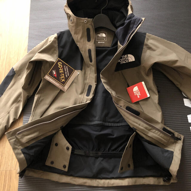 THE NORTH FACE(ザノースフェイス)の【新品】NORTH FACE ノースフェイス　マウンテンジャケット　ワイマラナー メンズのジャケット/アウター(マウンテンパーカー)の商品写真