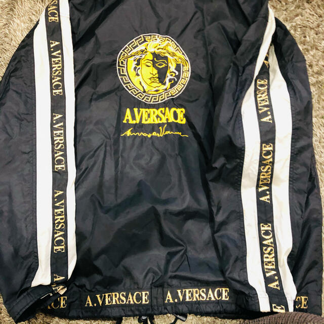 VERSACE(ヴェルサーチ)のversace ナイロンジャケット メンズのジャケット/アウター(ナイロンジャケット)の商品写真