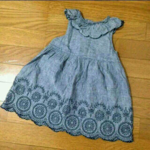 babyGAP(ベビーギャップ)の新品タグ付き＊100㎝トップス キッズ/ベビー/マタニティのキッズ服女の子用(90cm~)(Tシャツ/カットソー)の商品写真