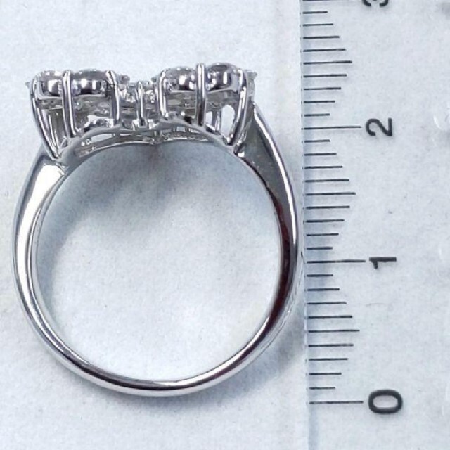 専用です【新品】ダイヤモンド ハートリング Total 1.00ct レディースのアクセサリー(リング(指輪))の商品写真