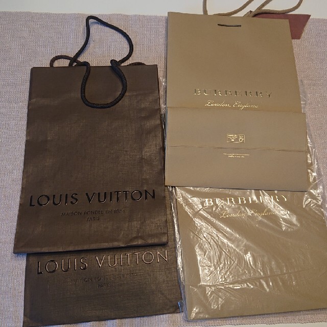 LOUIS VUITTON(ルイヴィトン)のブランド紙袋 レディースのバッグ(ショップ袋)の商品写真