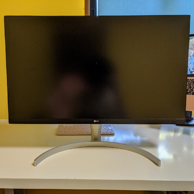 LG 27inch 4K USB-C対応 27UL850-W