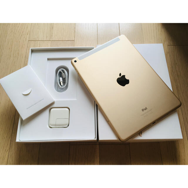 iPad(アイパッド)の【Apple交換済み美品】iPad Air2 Wi-Fi ＆ セルラー 64GB スマホ/家電/カメラのPC/タブレット(タブレット)の商品写真