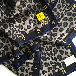 フェンディ(FENDI)のフェンディ  シルク混スカーフ F ★新品未使用★レオパード♪(バンダナ/スカーフ)