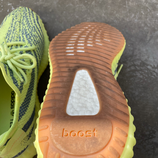 adidas(アディダス)のyeezy boost メンズの靴/シューズ(スニーカー)の商品写真