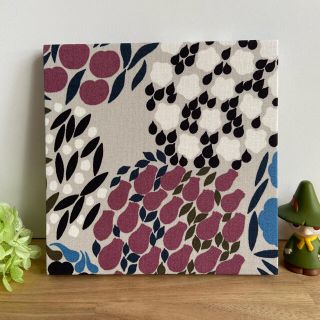 マリメッコ(marimekko)の木製 ファブリックパネル マリメッコ ヴァスキナ 北欧(インテリア雑貨)