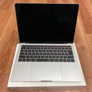 アップル(Apple)のMacBook Pro Core i7 2016 13インチシルバー　512GB(ノートPC)