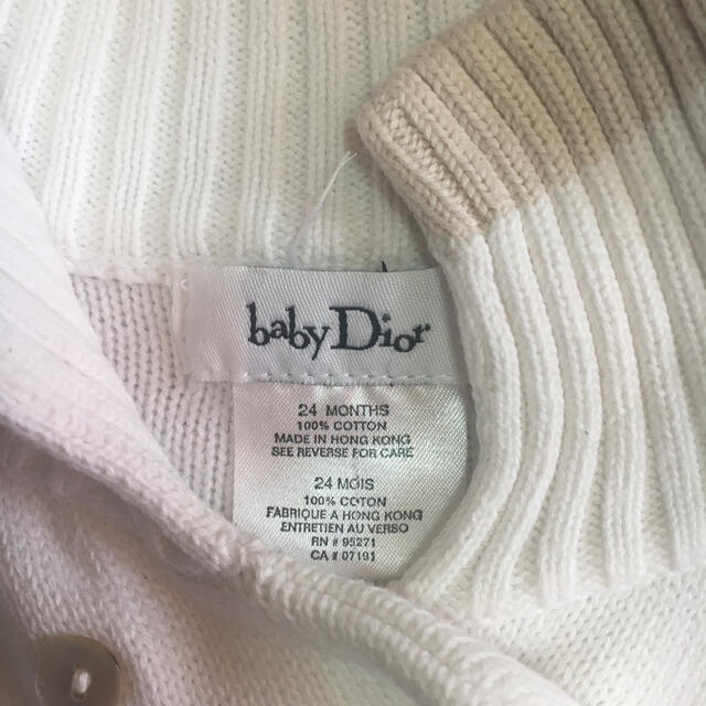 Dior(ディオール)のbaby Dior 白セーター　90 キッズ/ベビー/マタニティのキッズ服女の子用(90cm~)(カーディガン)の商品写真