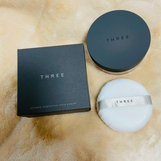 スリー(THREE)の専用⭐︎THREE アルティメイトダイアフェネス ルースパウダー※替パフ付(フェイスパウダー)