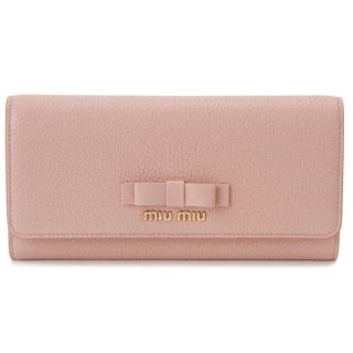 ミュウミュウ(miumiu)の一度短時間のみ使用♡ミュウミュウ  長財布(財布)