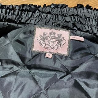 ジューシークチュール(Juicy Couture)のjuicy couture黒ダウンベスト★フリル(ダウンベスト)