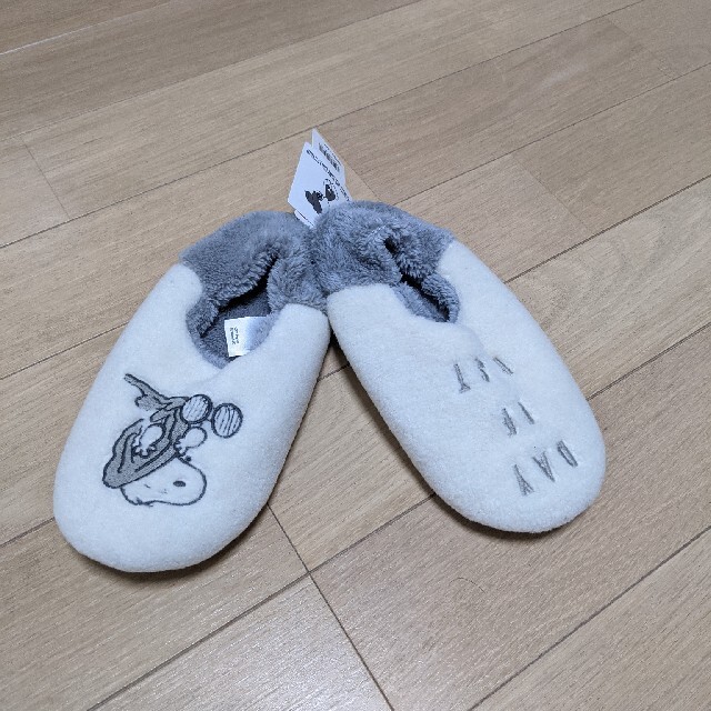 Uniqlo 新品未使用 ユニクロ ピーナッツ ルームシューズ M スヌーピー スリッパの通販 By Micota Home ユニクロならラクマ Uniqlo 新品未使用 ユニクロ ピーナッツ ルームシューズ M スヌーピー スリッパの通販 By Micota Home ユニクロならラクマ