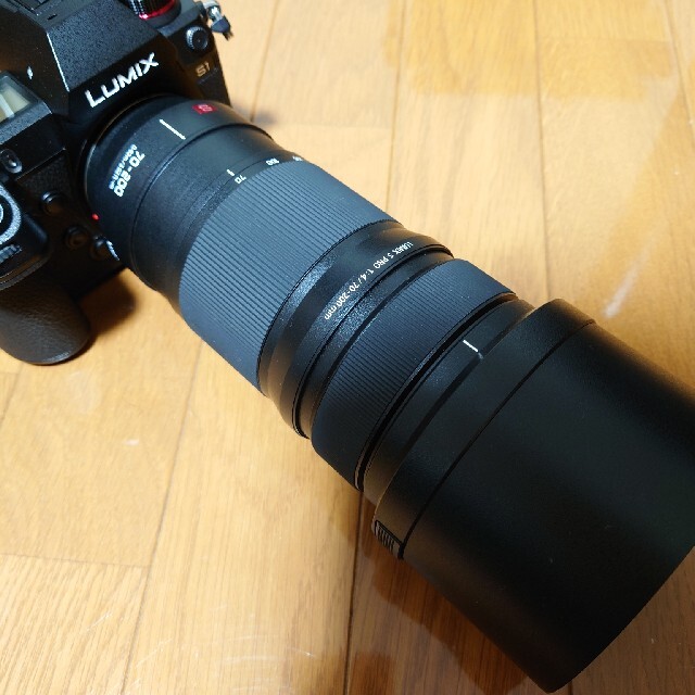 LUMIX　70 200 F4　美品