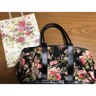 ローラアシュレイ(LAURA ASHLEY)の『専用』ローラアシュレイの花柄トートバック&ショップ袋(トートバッグ)