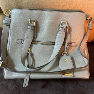 マークジェイコブス(MARC JACOBS)のmarc jacobs バッグ ベージュ(ハンドバッグ)