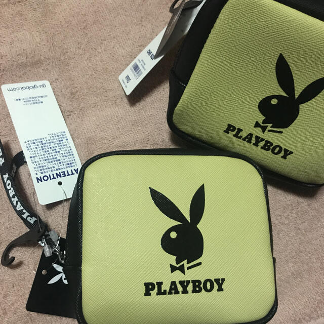 GU(ジーユー)のGU PLAYBOY ポーチ　2個セットプレイボーイ　新品未使用 レディースのファッション小物(ポーチ)の商品写真