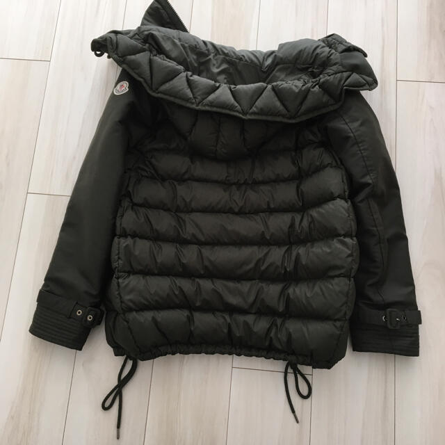 MONCLER(モンクレール)のMONCLER 希少モデル ハリエット ダウンコート ジャケット レディースのジャケット/アウター(ダウンジャケット)の商品写真