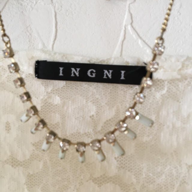 INGNI(イング)の★INGNI 花柄レースプルオーバー★ レディースのトップス(カットソー(半袖/袖なし))の商品写真