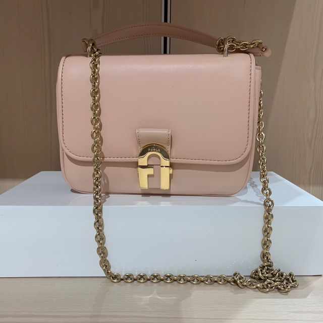 Furla(フルラ)のフルラ本革FURLAコージーミニショルダーバッグキャンディローズ レディースのバッグ(ショルダーバッグ)の商品写真