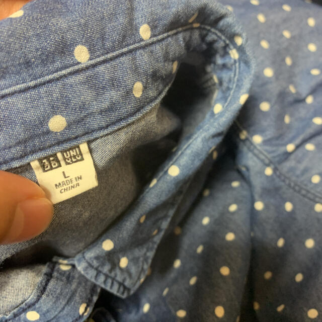 UNIQLO(ユニクロ)のシャツ ドット 水玉 春服 ワイシャツ レディース 洋服 ボタン付き レディースのトップス(シャツ/ブラウス(長袖/七分))の商品写真