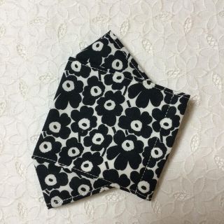 マリメッコ(marimekko)の箱型タイプインナーマスク＊マリメッコピックイネンウニッコ(その他)