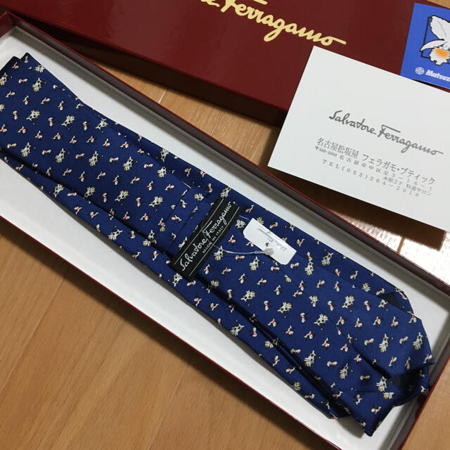 Ferragamo(フェラガモ)のフェラガモ　ネクタイ　新品未使用　タグ付き！ メンズのファッション小物(ネクタイ)の商品写真