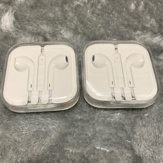 アップル(Apple)のApple イヤホン　正規品　×2(ストラップ/イヤホンジャック)