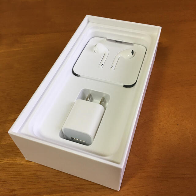 iPhone SE2 64GB 本体 レッド 赤 SIMフリー【未使用】 2