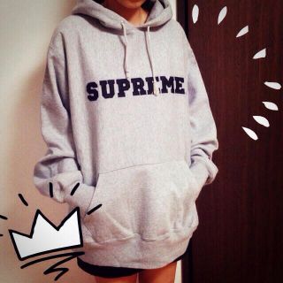 シュプリーム ワンピース パーカー レディース の通販 7点 Supremeのレディースを買うならラクマ