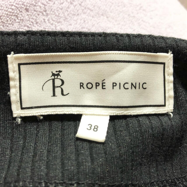 Rope' Picnic(ロペピクニック)の美品　ROPE’ PICNIC Tシャツ カットソー トップス　黒　韓国 レディースのトップス(カットソー(半袖/袖なし))の商品写真