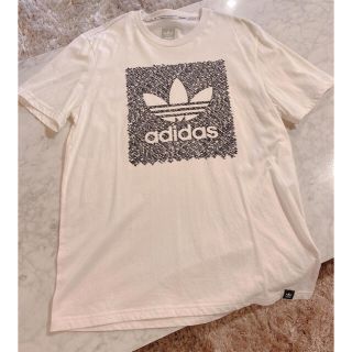 アディダス(adidas)のadidas Tシャツ(Tシャツ/カットソー(半袖/袖なし))