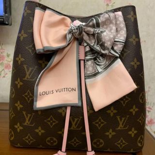 LOUIS VUITTON - LUIS VUITTON ルイヴィトン ツイリー スカーフの通販