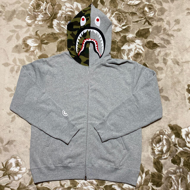 APE BAPE KAWS LAND SHARK HOODIE シャークパーカー