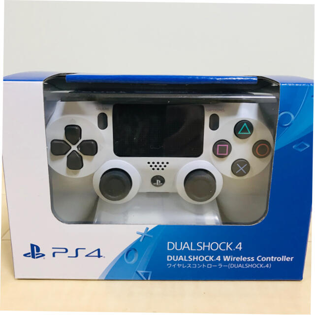 SONY(ソニー)のPS4ワイヤレスコントローラーDUALSHOCK4ホワイト エンタメ/ホビーのゲームソフト/ゲーム機本体(家庭用ゲーム機本体)の商品写真