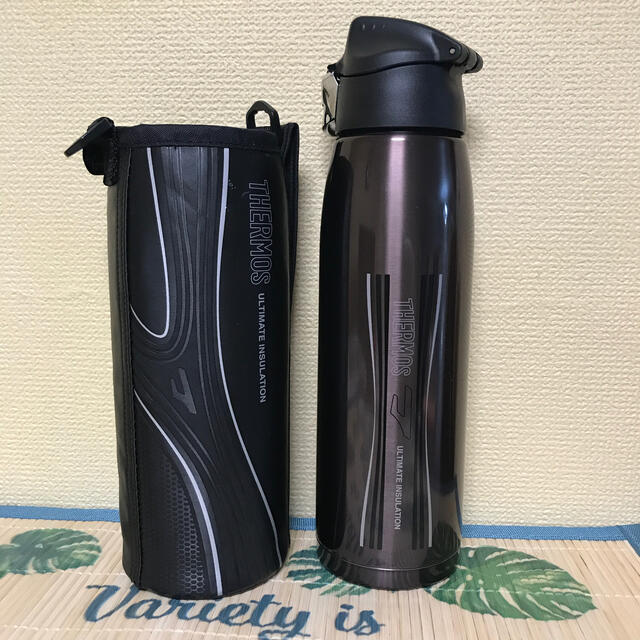 THERMOS(サーモス)のTHERMOS サーモス　スポーツ真空ボトル水筒　1リットル キッズ/ベビー/マタニティの授乳/お食事用品(水筒)の商品写真