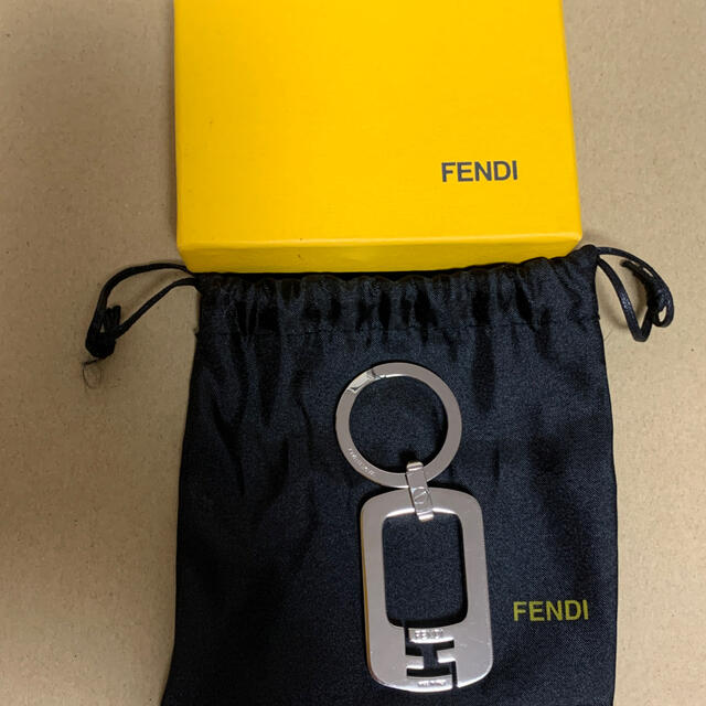 FENDI(フェンディ)のFENDI キーホルダー メンズのファッション小物(キーホルダー)の商品写真